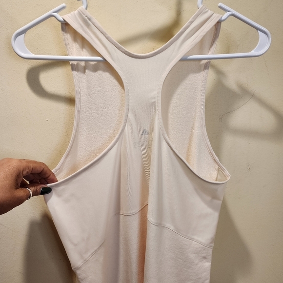 Adidas Women's Fitted Razorback knee length dress size S - Picture 8 of 14